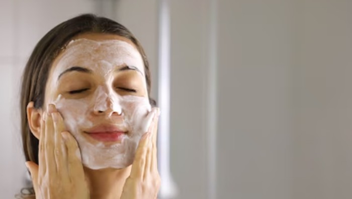Rekomendasi Skincare yang Tinggi Antioksidan untuk Merawat Kulit di Tengah Polusi Buruk