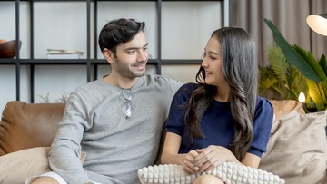 7 Tanda Kamu Sering Ada di Pikiran Si Dia, Sering Ngalamin?