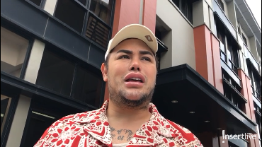 img-title Makmurkan Masjid yang Dibangunnya di Uganda, Ivan Gunawan Adakan Kegiatan Sosial