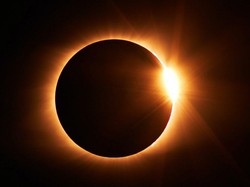 Gerhana Matahari Total Bakal Punah Digantikan Cincin Api, Ini Kata Pakar