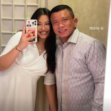 Trisha Pamer Dapat Hadiah Ini dari Ferdy Sambo dan PC Saat Wisuda