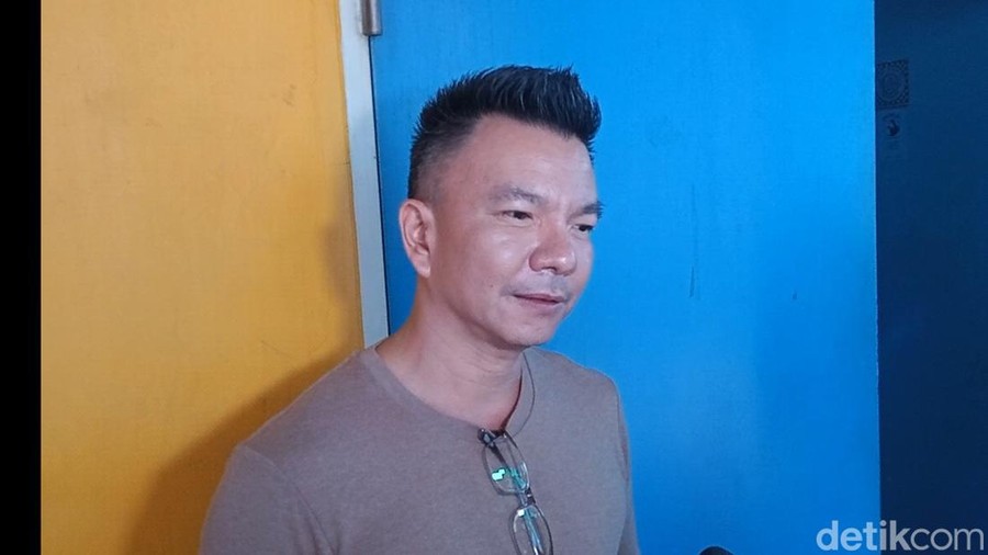 Jerry Aurum
