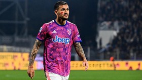 Ditonton Suporter, Paredes-Allegri Ribut di Latihan Juventus