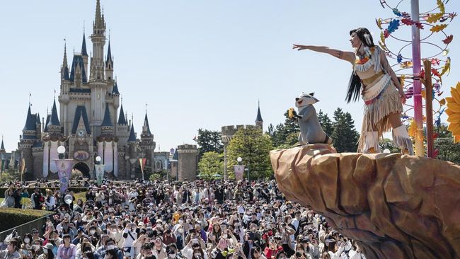 Liburan ke Jepang Main di Disneyland, Siap-siap Bayar Lebih Mahal