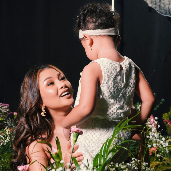 <p>Gewa yang kini berusia 3 tahun itu sudah mulai masuk sekolah, Bunda. Mutia pernah membagikan momen saat mengantar sang putri di media sosial. (Foto: Instagram @mutia_ayuu)</p>