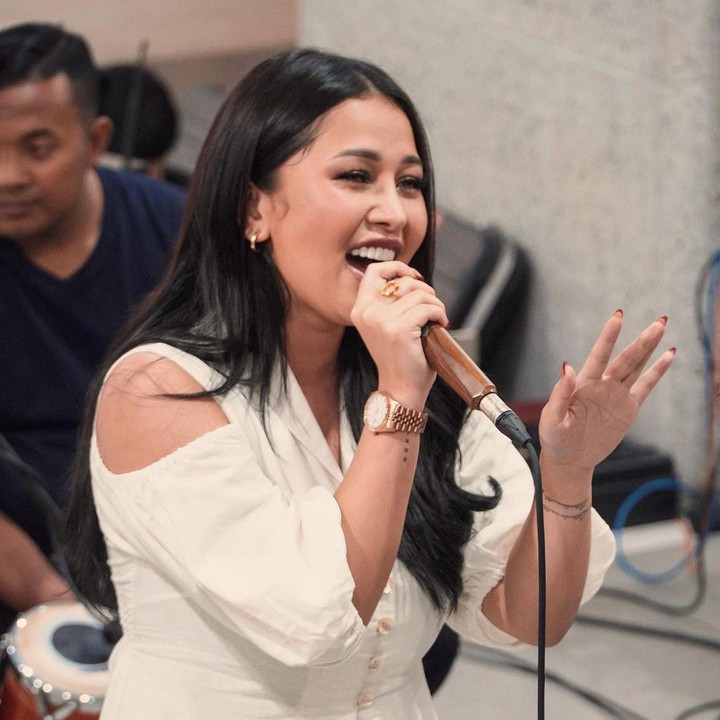 <p>Belum lama ini, Mutia baru merilis lagu kolaborasi. Mutia menyanyikan lagu religi di awal Ramadan. (Foto: Instagram @mutia_ayuu)</p>