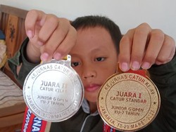 Bocah Luwu Timur Juara 1 Kejurnas Catur Ternyata Baru Kelas 1 SD