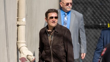 img-title Setahun Berlalu, Jeremy Renner Kenang Momen Nyawanya Nyaris Hilang
