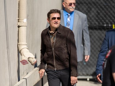 Setahun Berlalu, Jeremy Renner Kenang Momen Nyawanya Nyaris Hilang