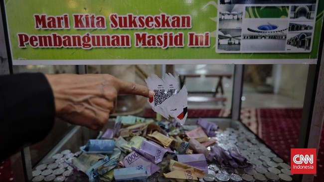 Kemenag menegaskan tidak ada rencana pengelolaan uang kas masjid oleh pemerintah. Informasi yang beredar adalah hoaks. Pengelolaan tetap di tangan DKM.