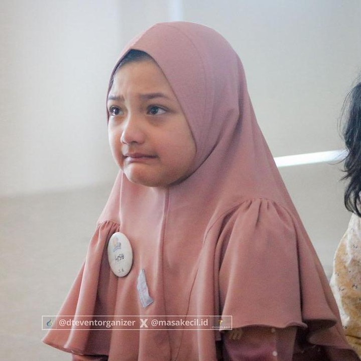 <p>Tangisan Arsy ini membuat netizen terharu, Bunda. Tak sedikit dari mereka yang mengatakan bahwa Arsy memiliki hati yang lembut. (Foto: Instagram: @queenarsy)</p>