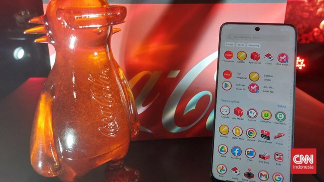 Realme merilis 10 Pro 5G hasil kolaborasi dengan Coca Cola.