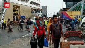 VIDEO: 5000 Pemudik Dari Indonesia Timur Tiba Di Tanjung Perak