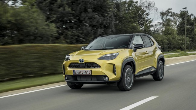 Salah satu tenaga penjual dealer Toyota di Jakarta mengatakan Yaris Cross bakal tersedia dalam dua varian, yaitu bensin dan hybrid.