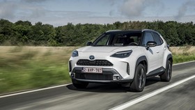 Mobil Baru Toyota Indonesia Meluncur 15 Mei, Yaris Cross Hybrid?
