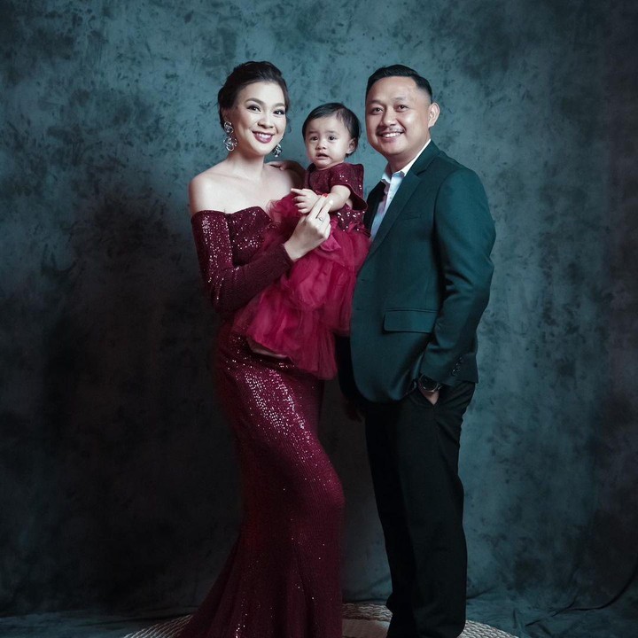<p>Kezia Roslin Cikita Warouw adalah ratu kecantikan Tanah Air. Model yang lebih dikenal sebagai Kezia Warouw itu merupakan juara kontes Puteri Indonesia 2016. Kini, ia telah vakum dari dunia hiburan. (Foto: Instagram @keziawarouw)</p>