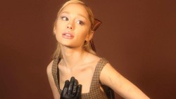 Lirik Lagu intro (end of the world) [extended] - Ariana Grande