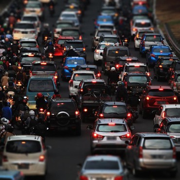 Tata Cara Sholat di Kendaraan Saat Mudik yang Benar dalam Islam