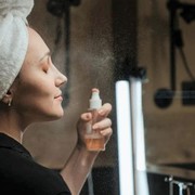 BeauPicks: 4 Rekomendasi Face Mist yang Ampuh Memberikan Kelembapan Ekstra pada Wajah Saat Puasa, Bikin Kulit Segar!