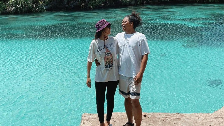Indah Permatasari dan Arie Kriting Indah Permatasari dan Arie Kriting