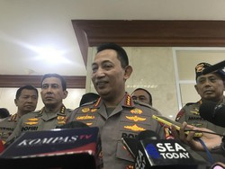 Kapolri Minta Kabareskrim-Kadiv Propam Tangani Masalah Wanita Histeris di DPR