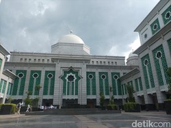 Ramadan Mau Usai, Masjid Jakarta Islamic Center Belum Bisa Dipakai