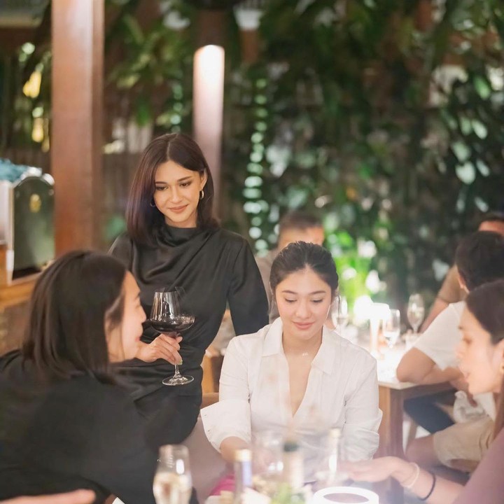 <p>Kala itu, Nana mencari tahu penyebab munculnya perasaan tersebut. "Setelah aku cari tau akhirnya jawabannya adalah di Detox<em> Socmed</em> kemaren itu," ungkap Nana. (Foto: Instagram@nanamirdad_)</p>