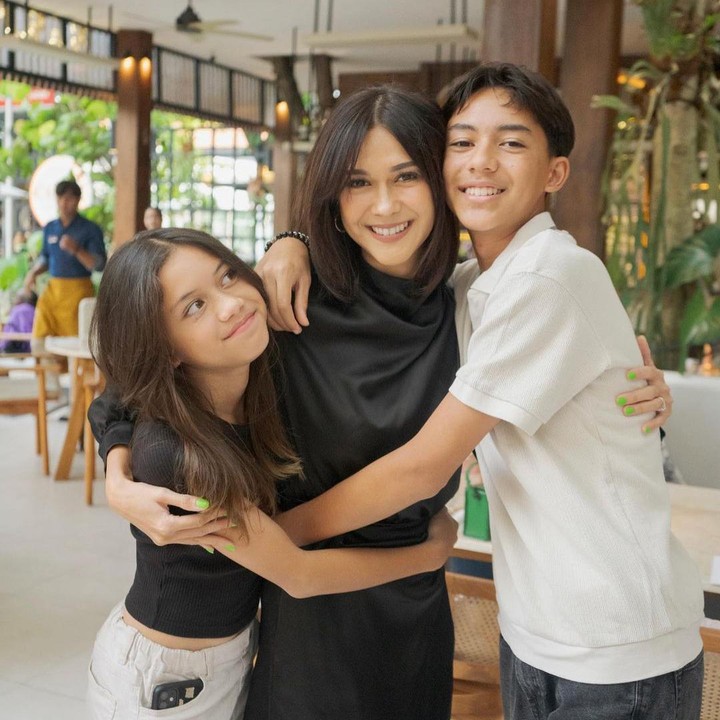 <p>Kala itu, Nana segera mencari tahu penyebab munculnya perasaan tersebut. "Setelah aku cari tau akhirnya jawabannya adalah di Detox Socmed kemaren itu," ungkap Nana. (Foto: Instagram@nanamirdad_)</p>