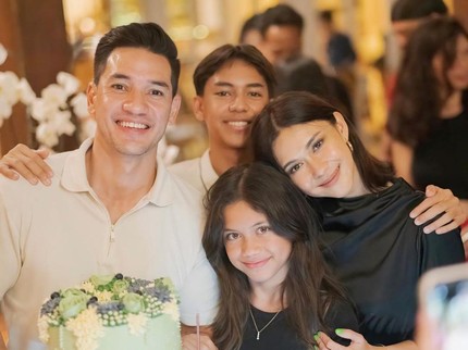 7 Potret Nana Mirdad Rayakan Ultah ke-38, Ngaku Jenuh dan Sempat Detox Medsos