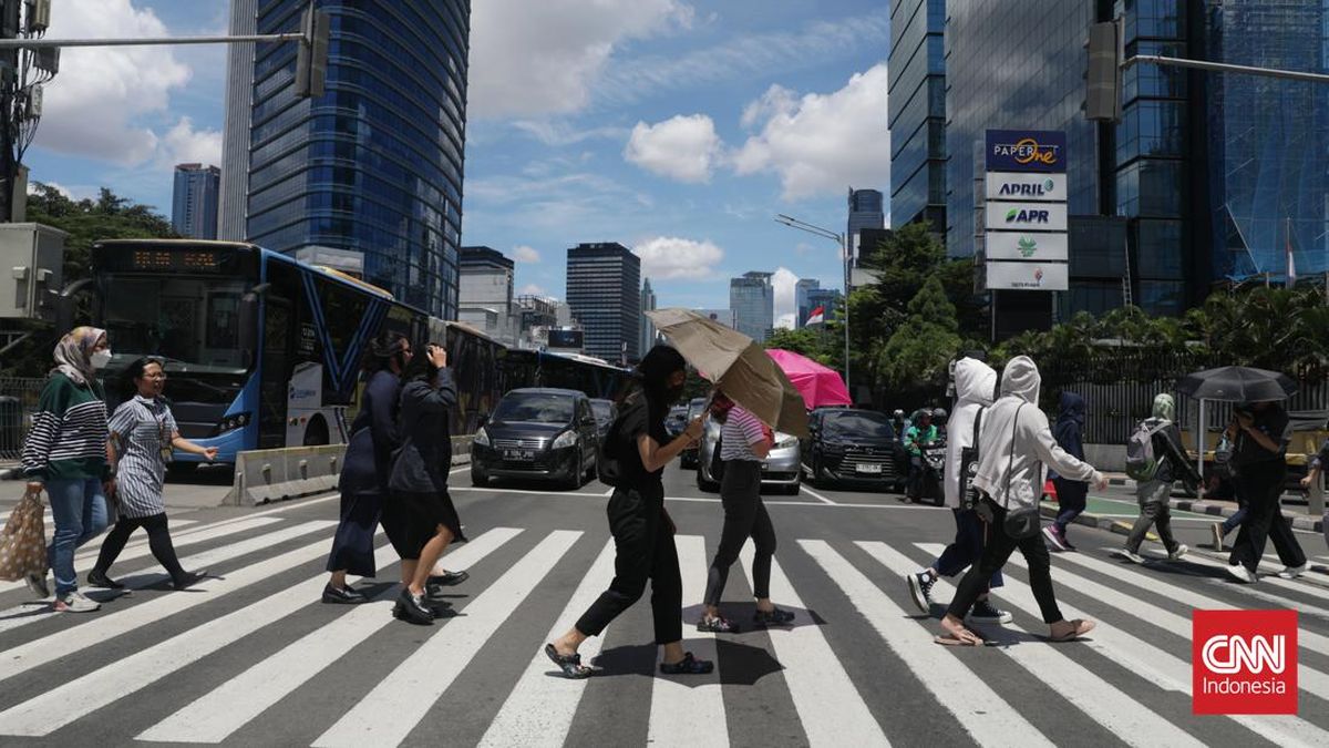 Rata-rata Gaji Rp3,29 Juta, Alasan Upah Buruh Tak Seindah UMP Jakarta