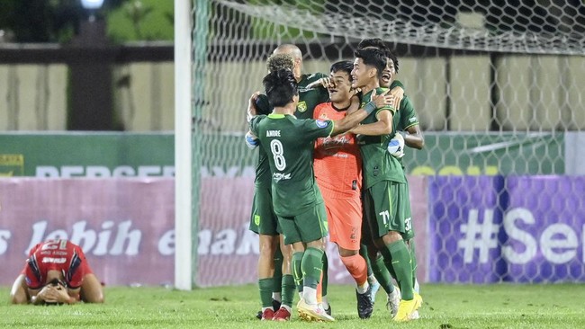 Tim-tim dengan basis massa besar seperti Persija Jakarta, PSM Makassar, hingga Persebaya Surabaya terancam gagal melaju ke fase championship Liga 1 2023/2024.