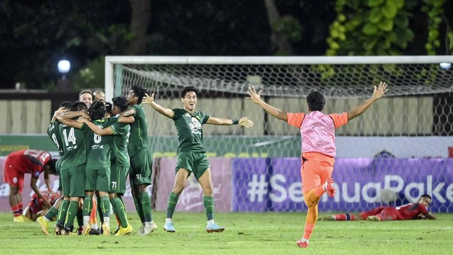 Sejumlah laga sengit terjadi pada pekan kedua Liga 1 2023/2024, Sabtu (8/7), di antaranya Persebaya Surabaya vs Barito Putera dan Borneo FC vs Bali United.