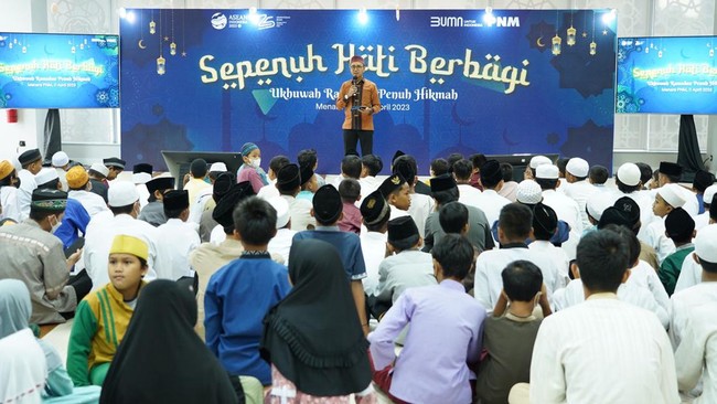 Direksi PT Permodalan Nasional Madani (PNM) memotivasi anak panti asuhan untuk punya mimpi besar saat berkunjung ke kantor pusat dalam rangka silaurahmi.
