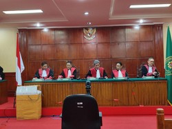 Putri Candrawathi Tak Hadiri Sidang Putusan Banding di PT DKI