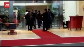 VIDEO: Momen Rombongan OTT di Semarang Tiba Di Gedung KPK