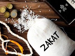 Doa Membayar Zakat Fitrah: Arab, Latin, dan Artinya