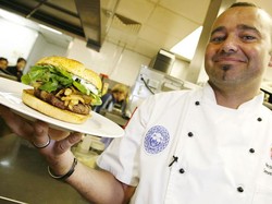 5 Fast Food Termahal di Dunia, Yakin Mau Beli?