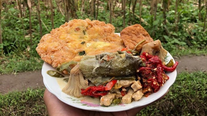 Nikmati 7 Kuliner Populer di Yogyakarta Ini Saat Berkunjung Libur Lebaran, Dijamin Nggak Akan Menyesal!