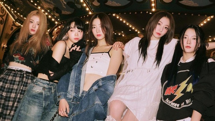 Tips Merawat Kecantikan dan Kelola Stress Ala Member LE SSERAFIM, Mudah Diterapkan!