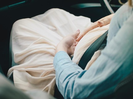 5 Manfaat Maternity Belt saat Mudik untuk Ibu Hamil, Simak juga Rekomendasinya Bun