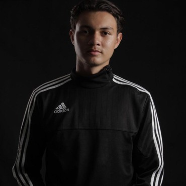 Lirik Lagu Mundur Perlahan - Nyoman Paul