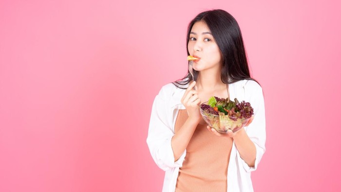 Paling Hobi Makan, 6 Zodiak Ini Menganggap Makanan adalah Obat Penghilang Stres! Termasuk Kamu?