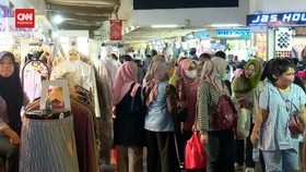 VIDEO: Pedagang Tanah Abang: Ramai Orangnya Aja, Belanja Kagak