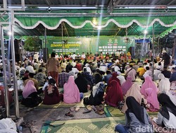 Kolak Ayam Gresik, Tradisi Sanggring Malam 23 Ramadhan Warisan Sunan Ndalem