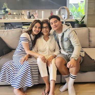 Terpopuler: Shandy Aulia Minta Hak Asuh Anak Vs Boy Ditagih Nikahi Ayu Ting Ting