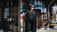 <p>Dalam postingan yang memamerkan baby bumpnya tersebut Melisa menuliskan keterangan "Pokoknya ntr harus balik lagi ke jepang bareng sama baby hani makan hida beef difotoin @ravengo." (Sumber: Instagram @melisahart_)</p>
