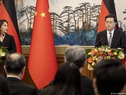 Menlu Jerman Berkunjung, China Janji Tak Jual Senjata ke Rusia