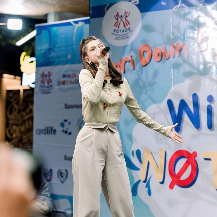 <p>Nama Asila semakin melejit usai merilis beberapa single. Misalnya saja <em>Curang</em> (2022) dan <em>Sanggup</em> yang diperdengarkan pada Februari 2023. (Foto: Instagram: @therealasilamaisa)</p>