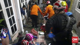Pria Nekat Bakar Istri Siri dan 2 Anak di Surabaya