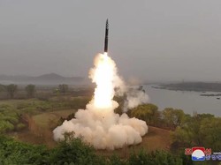 Korut Tembakkan Rudal Balistik ke Laut Jepang
